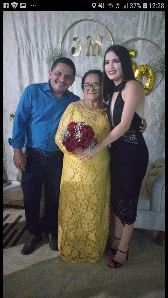 Ismael sua mae e filha